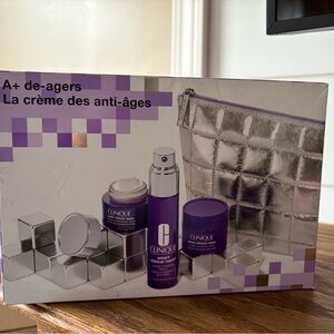 Clinique Anti-Aging Skincare Set